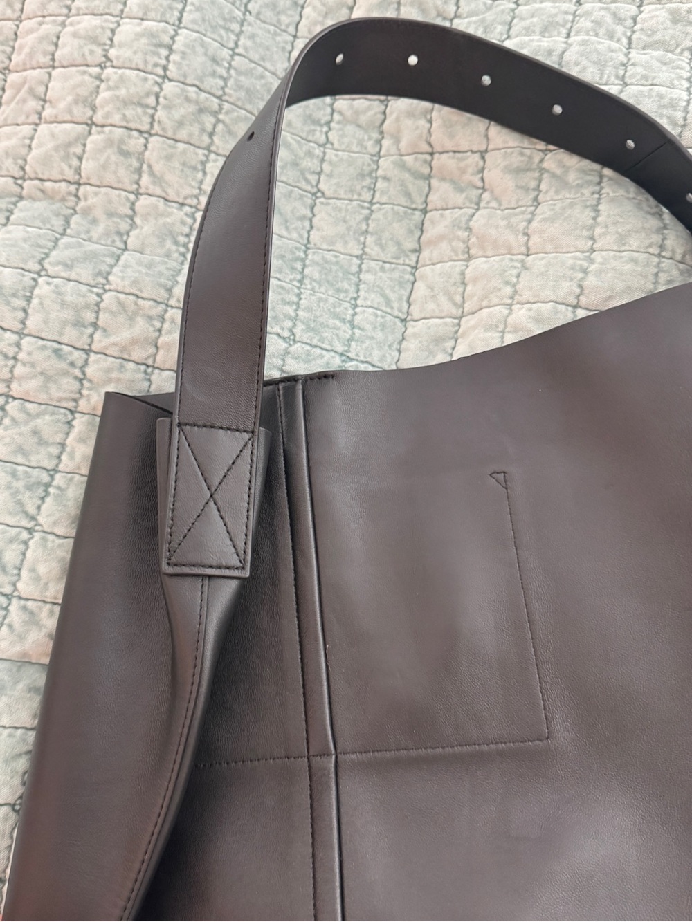 ALLSAINTS Asha black leather slouchy shoulder bag - Picture 7 of 8